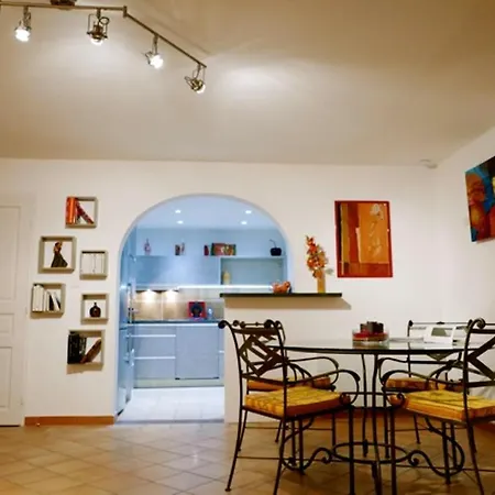 Maison Avec Vue A Sainte-maxime, Piscine Partagee *