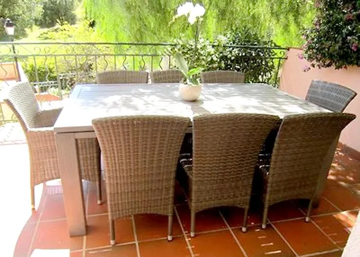 Dom wakacyjny Maison Avec Vue A Sainte-maxime, Piscine Partagee *