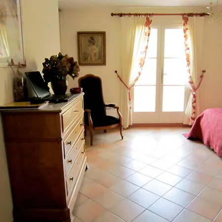 Holiday home Marine: Seaside Retreat With Shared Pool In *