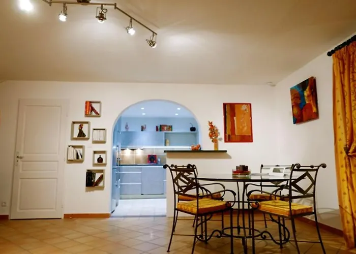 Maison Avec Vue à Sainte-maxime, Piscine Partagée *