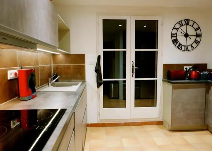 Maison Avec Vue A Sainte-maxime, Piscine Partagee * سانت ماكسيم