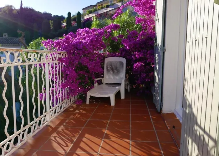 Maison Avec Vue à Sainte-maxime, Piscine Partagée